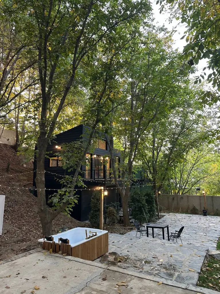 کلبه دوخوابه جنگلی دوبلکس تیکال