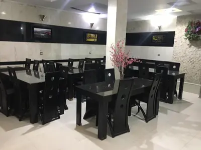 سوئیت ادمان واحد ۴۰۲