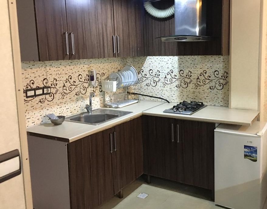 سوئیت ادمان واحد ۴۰۲