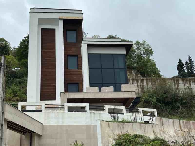 ویلا پنج خوابه تریپلکس استخردار آبگرم نگين جيسا -   