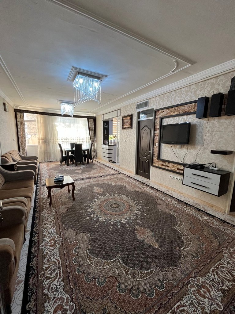 یک خوابه طاها 18