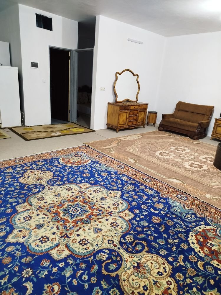 ویلا یک خوابه باغ پولادیی