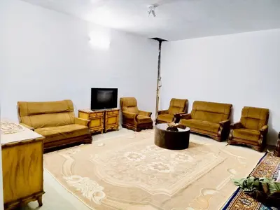 ویلا یک خوابه باغ پولادیی