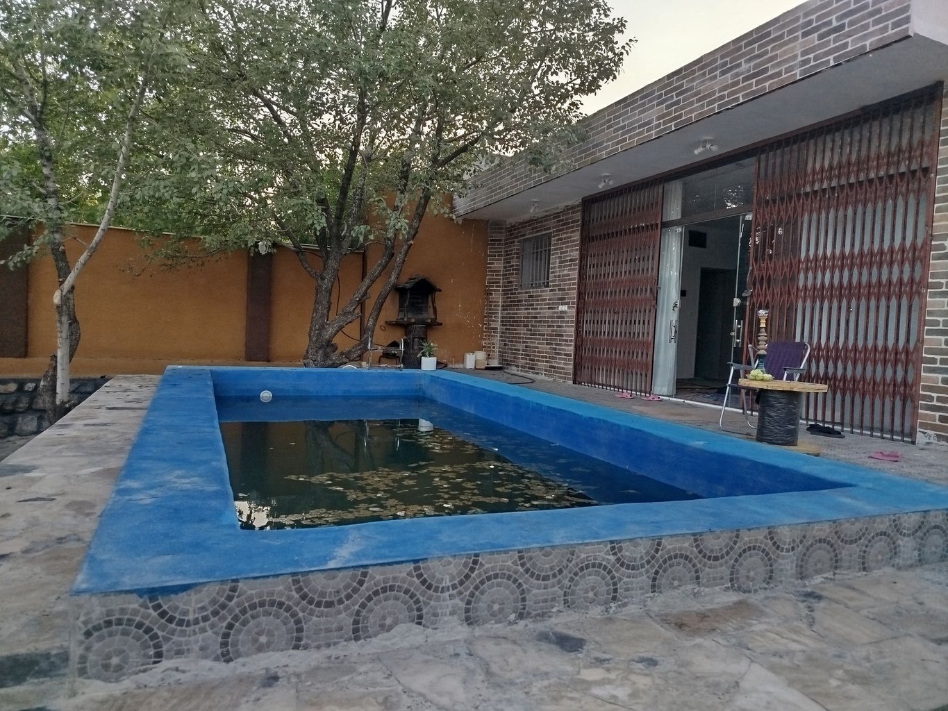 ویلا یک خوابه باغ پولادیی