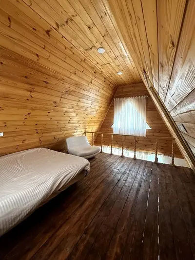 کلبه دوخوابه استخردار سوئیسی لی لی