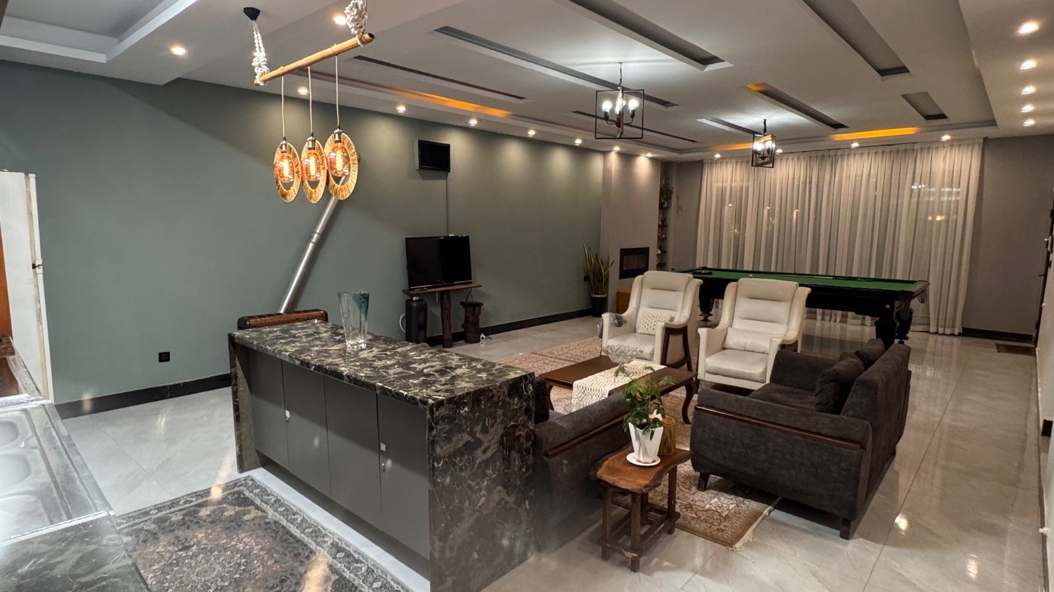 ویلا دوخوابه استخردار آبگرم باغ عرفان