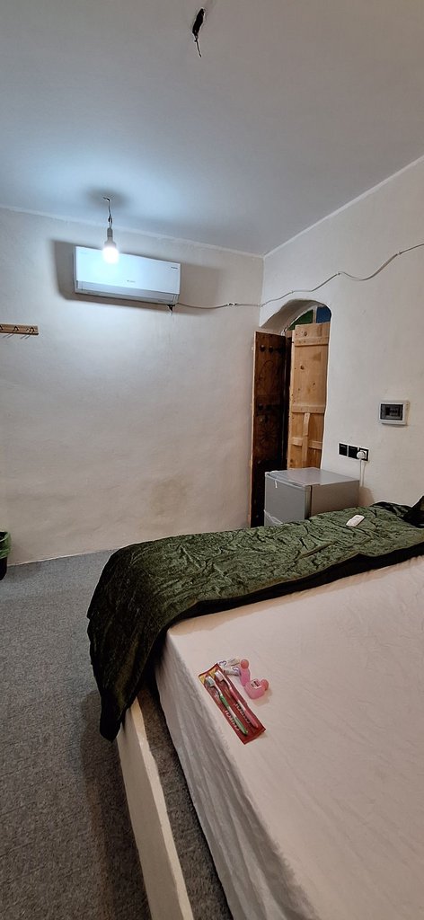 سلبار هووس - واحد 1