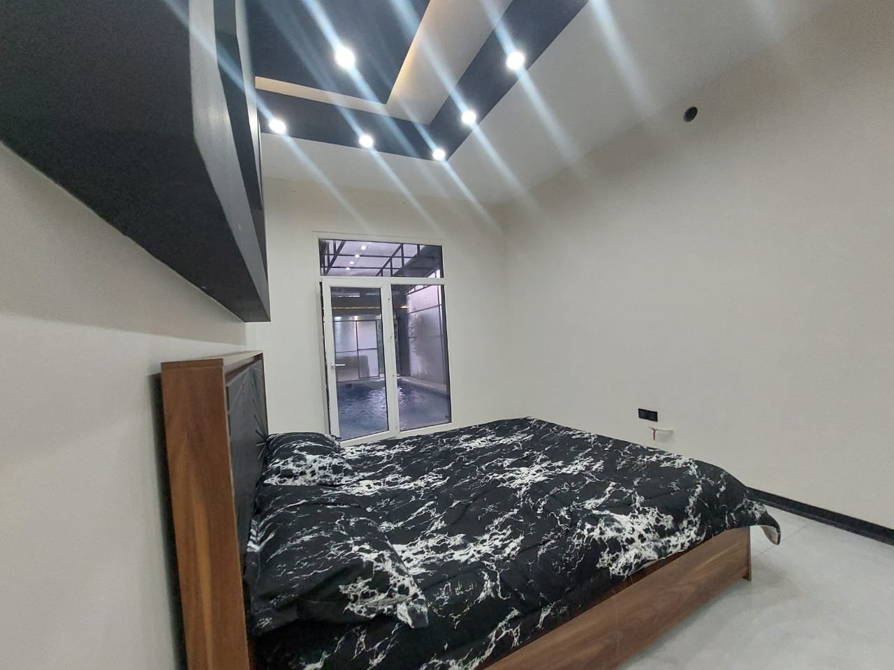 دوخوابه استخردارآبگرم بوستان