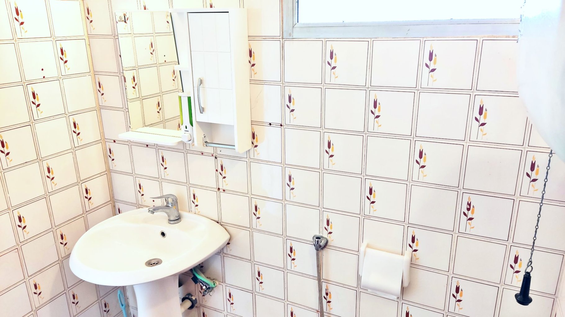 آپارتمان دوخوابه پدیده 8