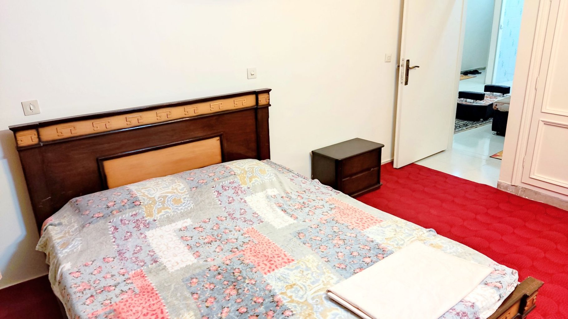 آپارتمان دوخوابه پدیده 8