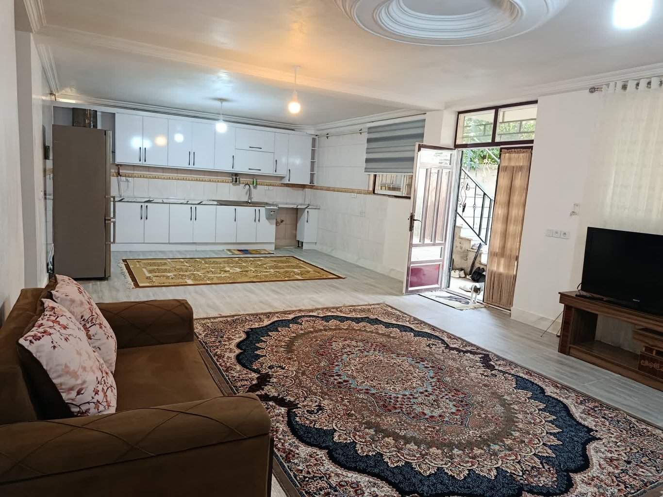 سوئیت دوخوابه دنج 1