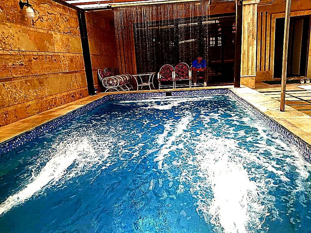 ویلا دوخوابه استخردار آبگرم لاله 2