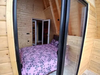 کلبه دوخوابه استخردار آبگرم افرا 1