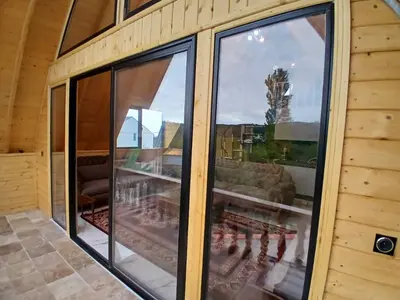 کلبه دوخوابه استخردار آبگرم افرا 1