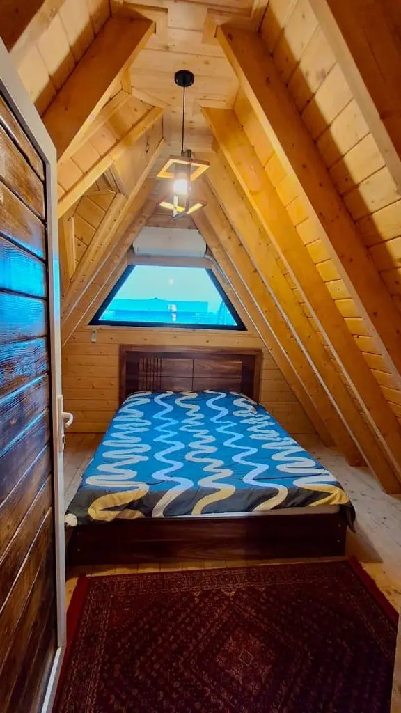 کلبه دوخوابه استخردار آبگرم افرا 1