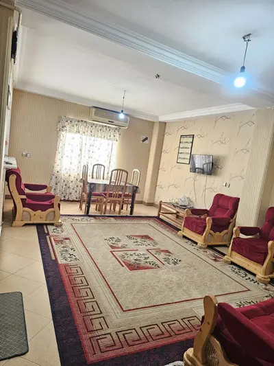 آپارتمان دوخوابه گل ریحان 1