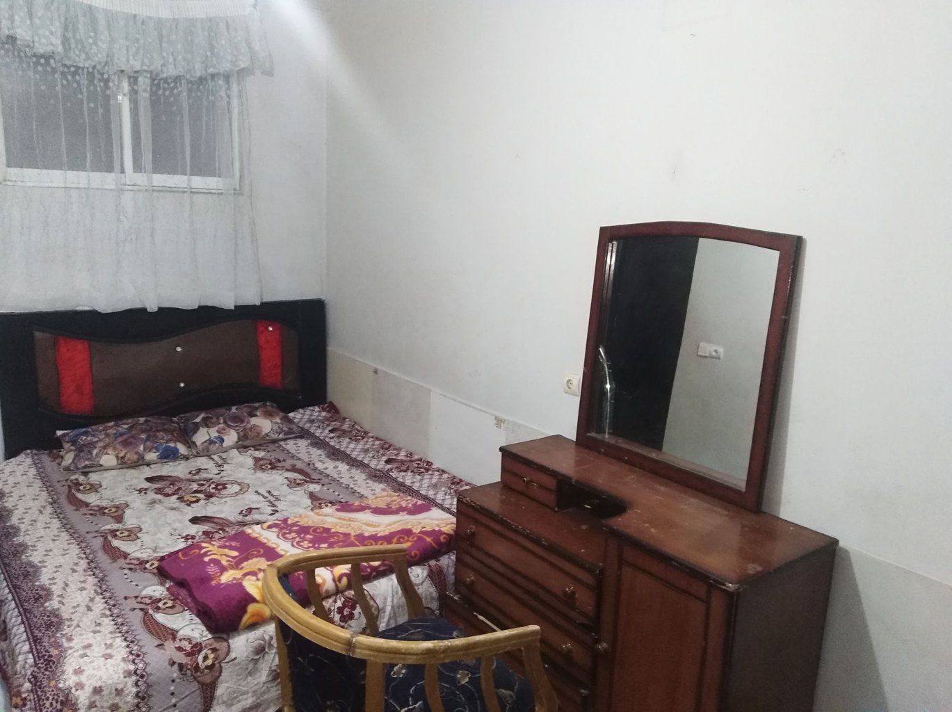 سوئیت یک خوابه فریدون - اتاق خواب