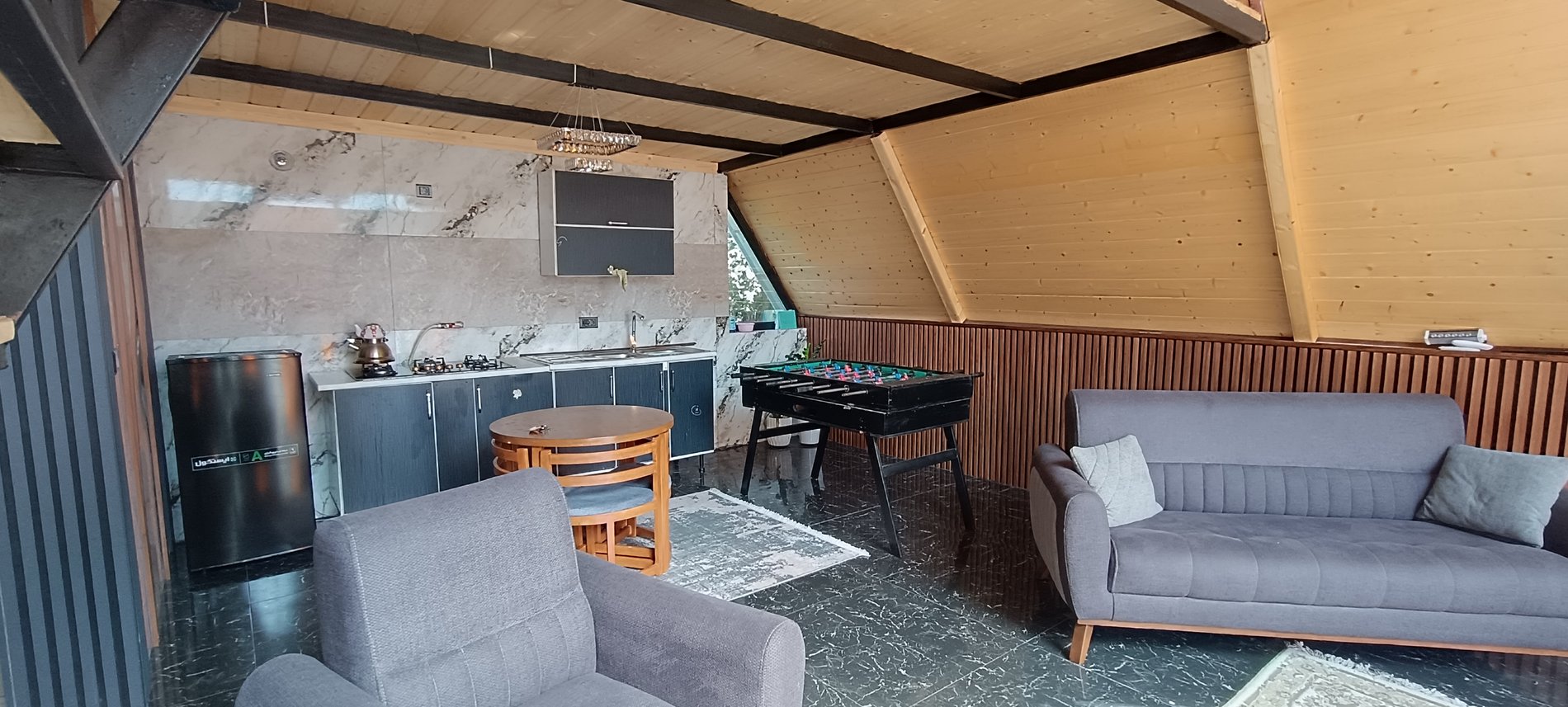 کلبه یک خوابه سوئیسی امیران