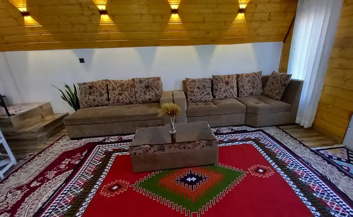 کلبه یک خوابه سوئیسی مژده