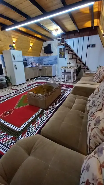 کلبه یک خوابه سوئیسی مژده