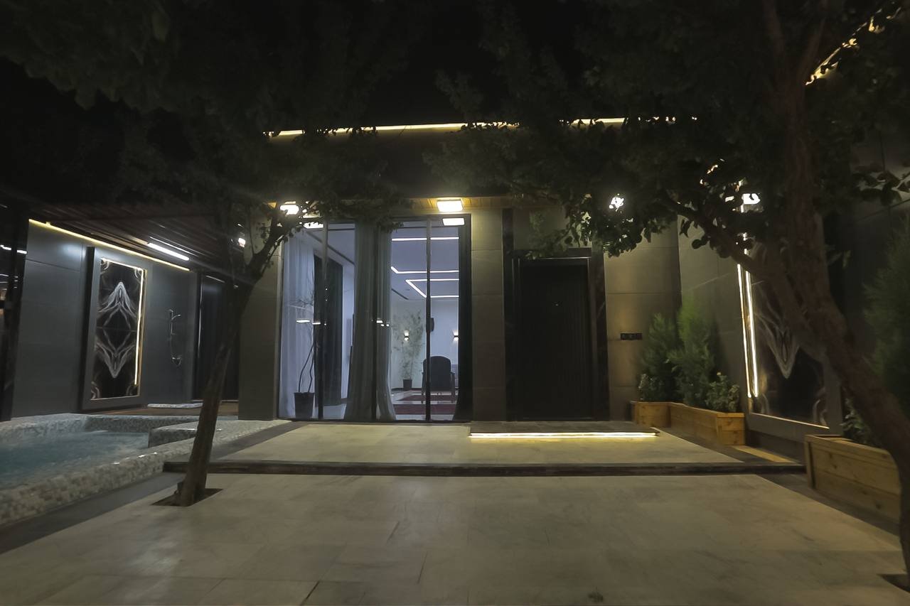 ویلا باغچه دسته گل