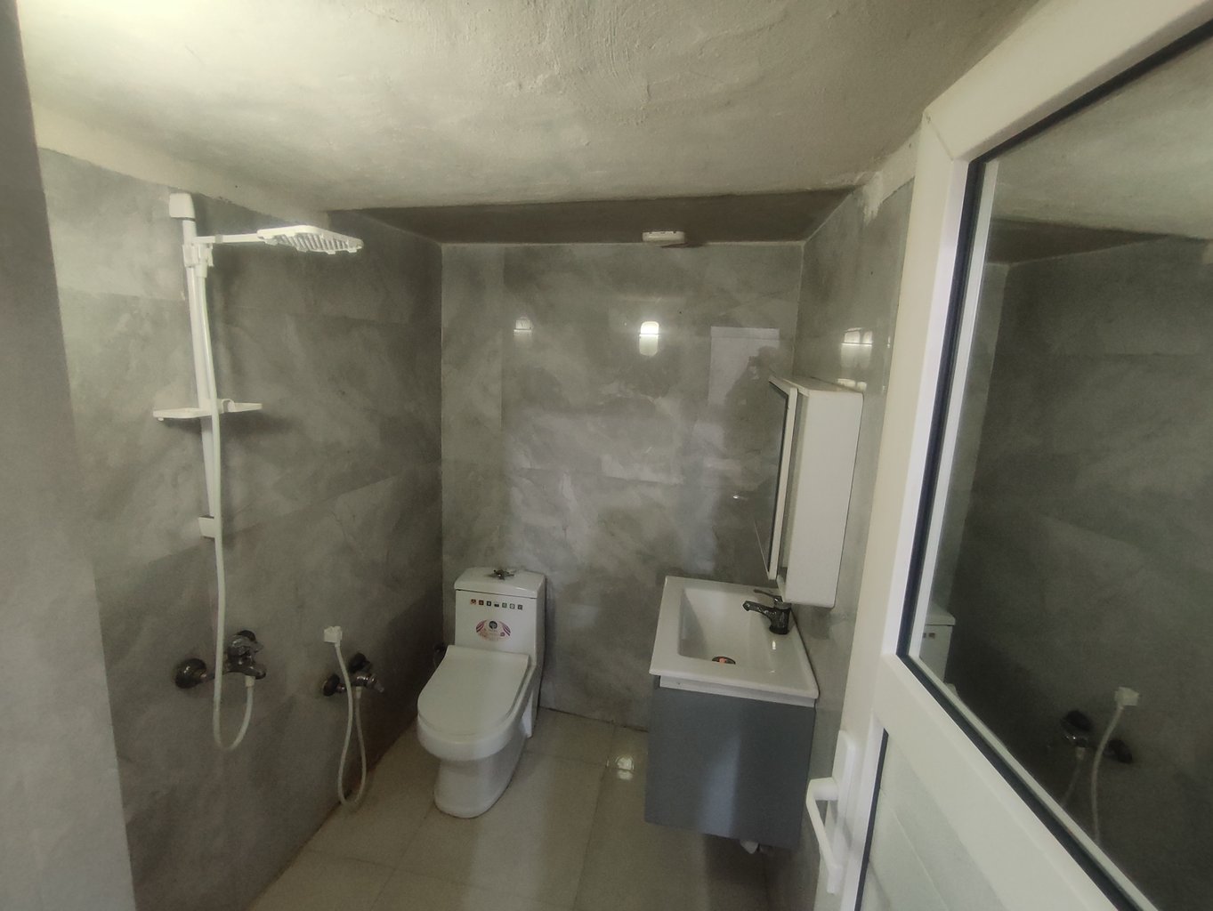 آپارتمان دوخوابه صادی