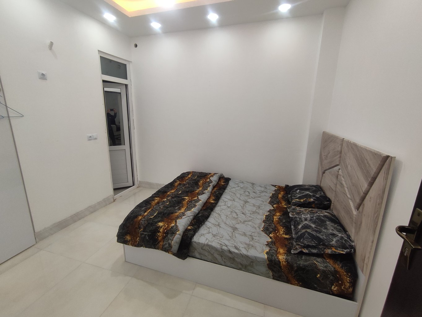 آپارتمان سه خوابه صادی