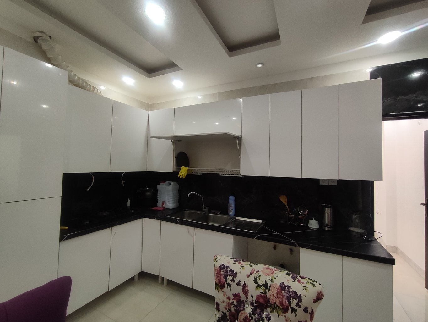 آپارتمان سه خوابه صادی