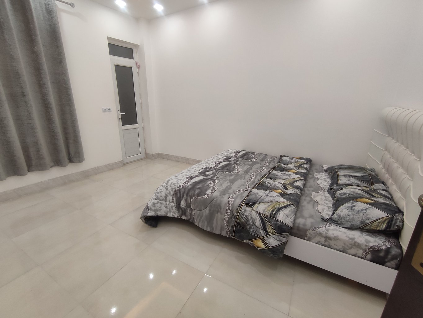 آپارتمان سه خوابه صادی