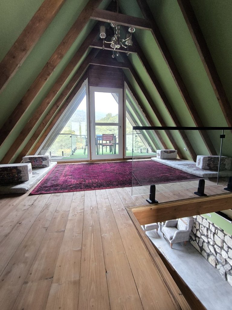 کلبه دوخوابه جکوزی دار طلای سبز