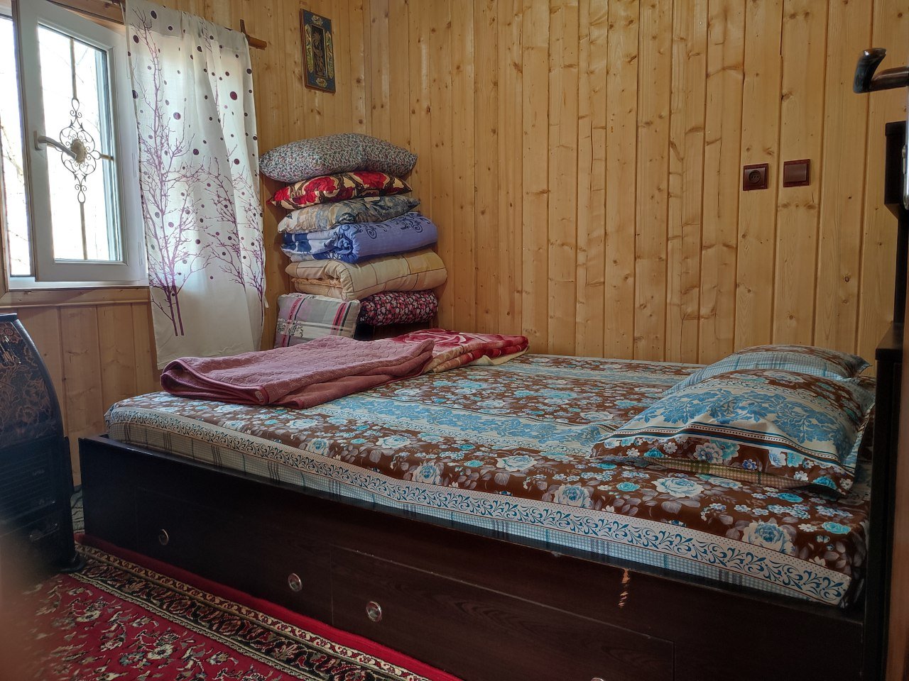 کلبه دوخوابه چوبی شهاب
