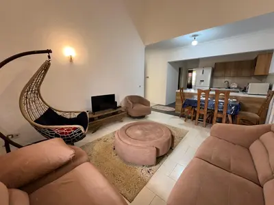 آپارتمان دوخوابه ال