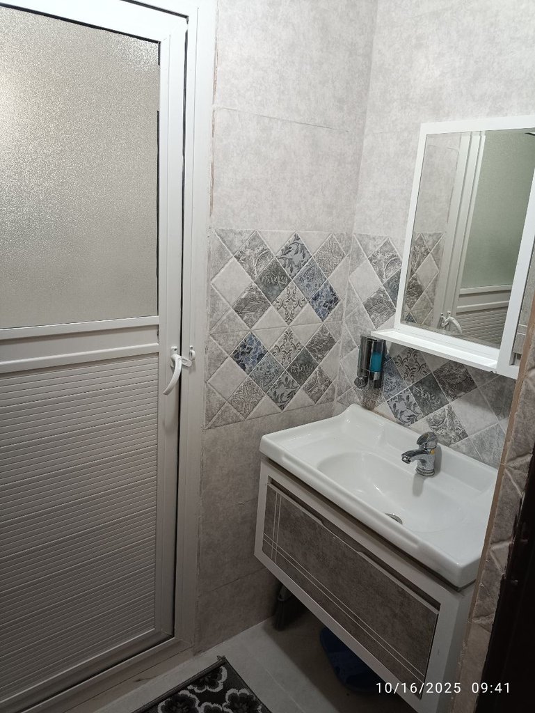 آپارتمان دوخوابه حسین