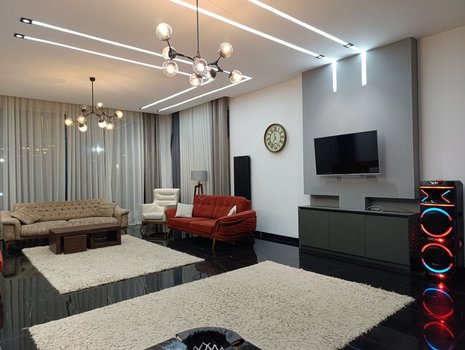 ویلا دوخوابه استخردار آبگرم سرو 4 - نشیمن و مبلمان ۱۱ نفره