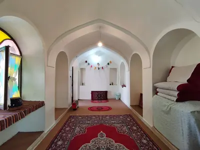 اقامتگاه سنتی تیارا 1 - واحد طارمه