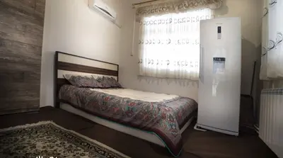 کلبه یک خوابه روستایی دو درخت