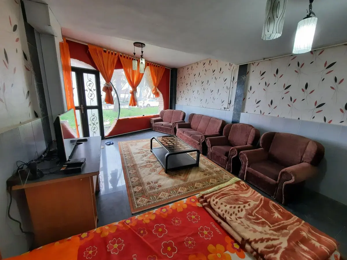 فلت ساحلی آزادی شهرداری