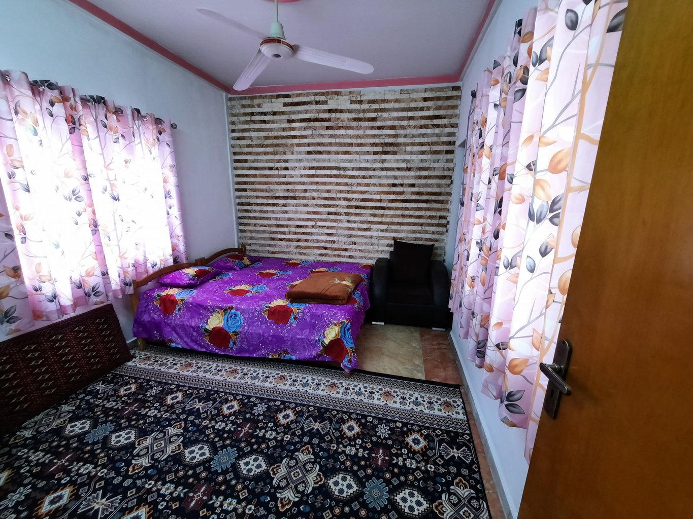 یک خوابه آزادی ۴۲