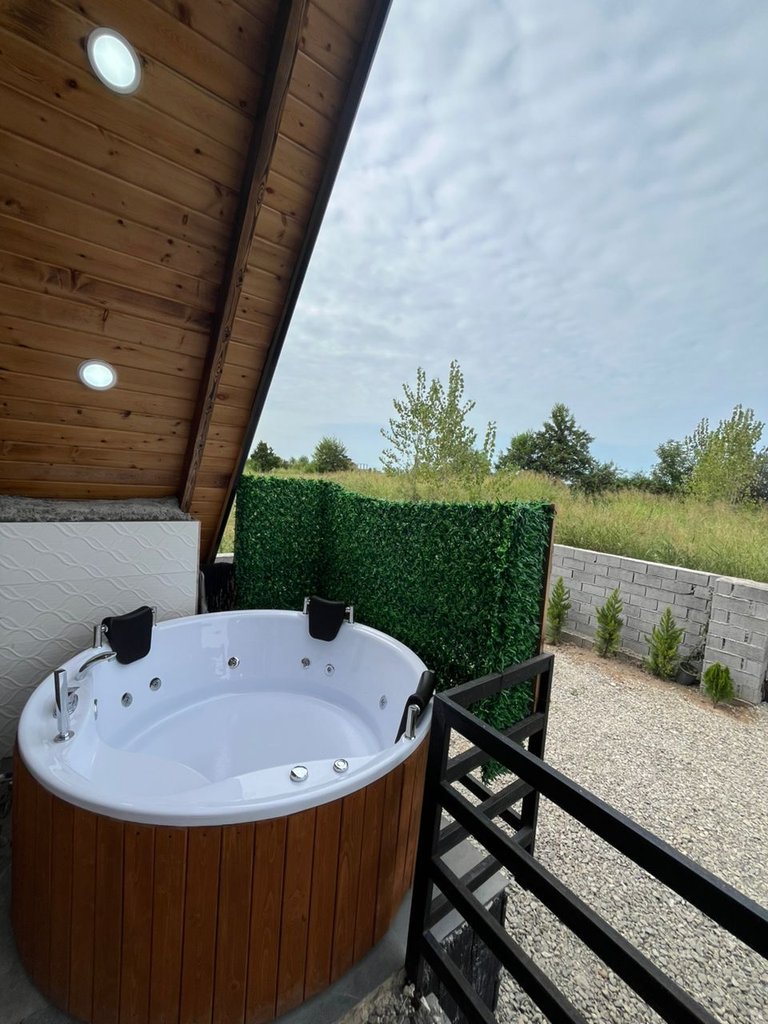 کلبه دوخوابه دوبلکس چوبی هاوراز