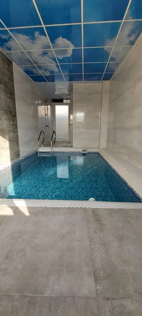 ویلا دوخوابه استخردار آبگرم دریا 52