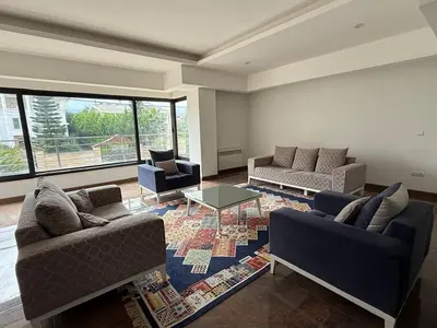 آپارتمان سه خوابه ابدی