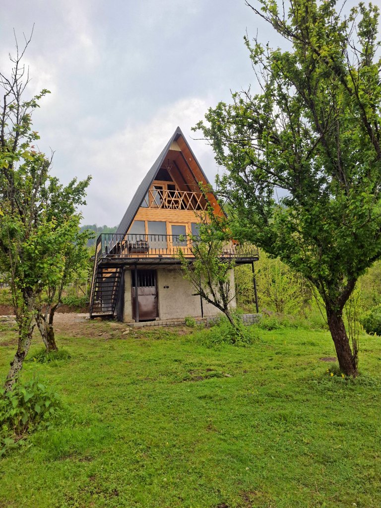 کلبه یک خوابه دوبلکس سوئیسی اِسبو