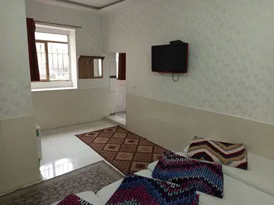 مسافرخانه کوثر - واحد چهارتخته 201