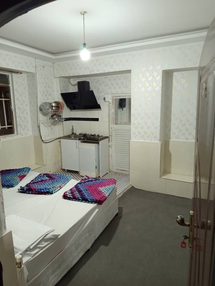 مسافرخانه کوثر - واحد 204