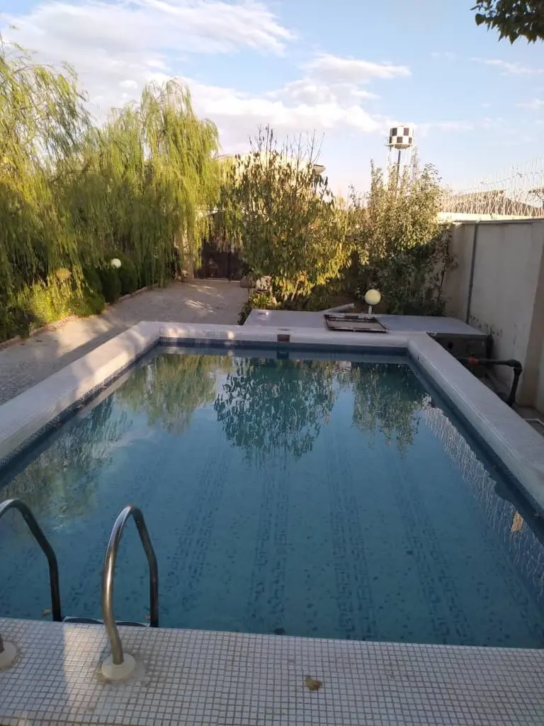 ویلا دوخوابه استخردار آبگرم اریکا