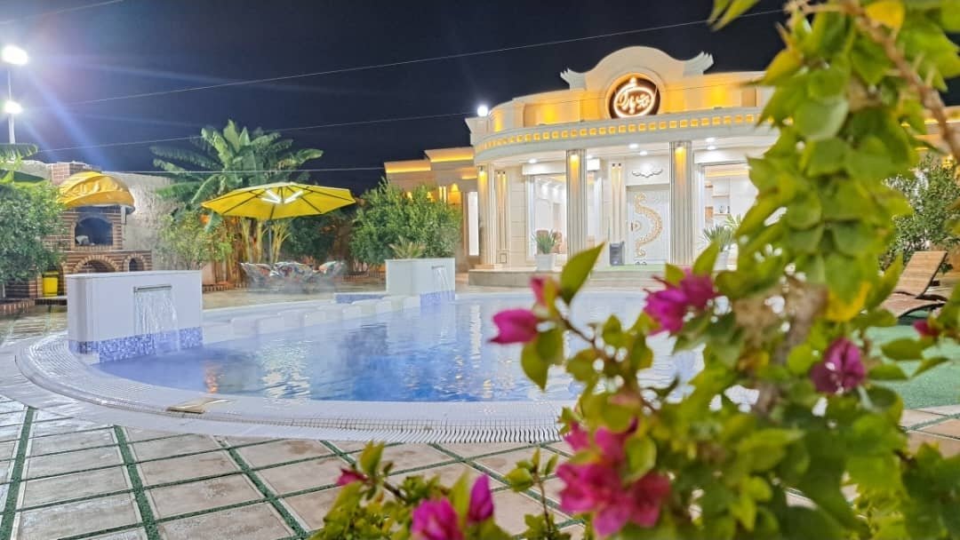 ویلا دوخوابه استخردار آبگرم عمارت باران