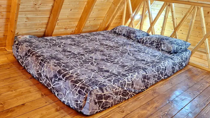 کلبه یک خوابه سوئیسی دوبلکس تاج