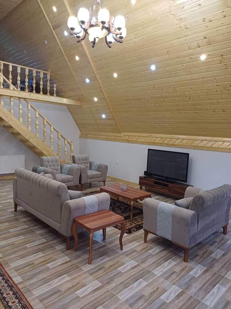 کلبه دوخوابه سوئیسی توسکا