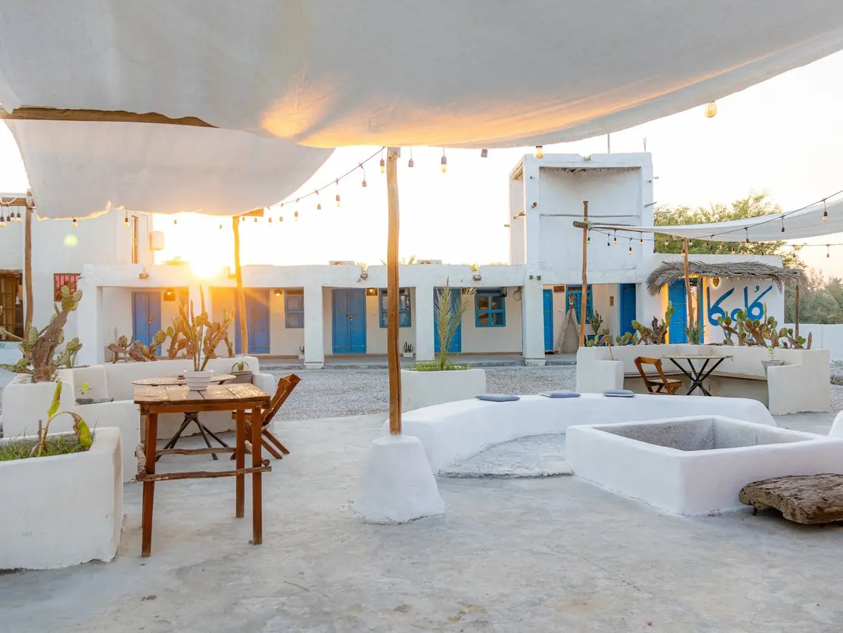 بوم گردی کلوکا - واحد لارک