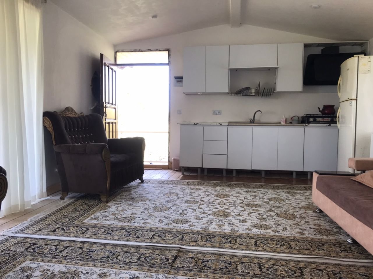 ویلا یک خوابه سرسبز 11